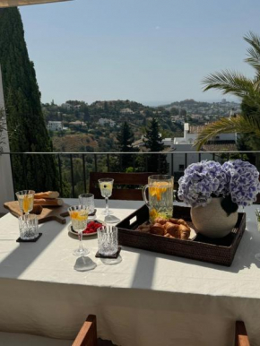 Luxurious Penthouse with Sea and Golf Views, Benahavis